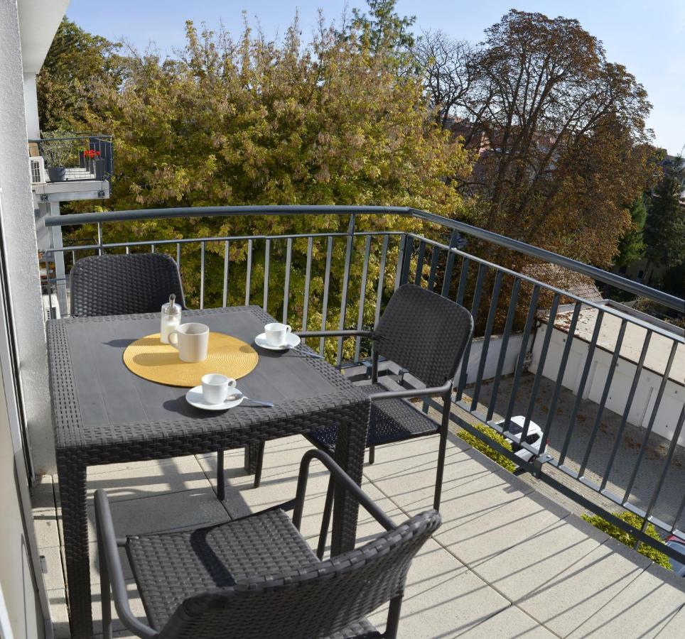 Sunshine Apartman With Free Parking Дьєр Екстер'єр фото